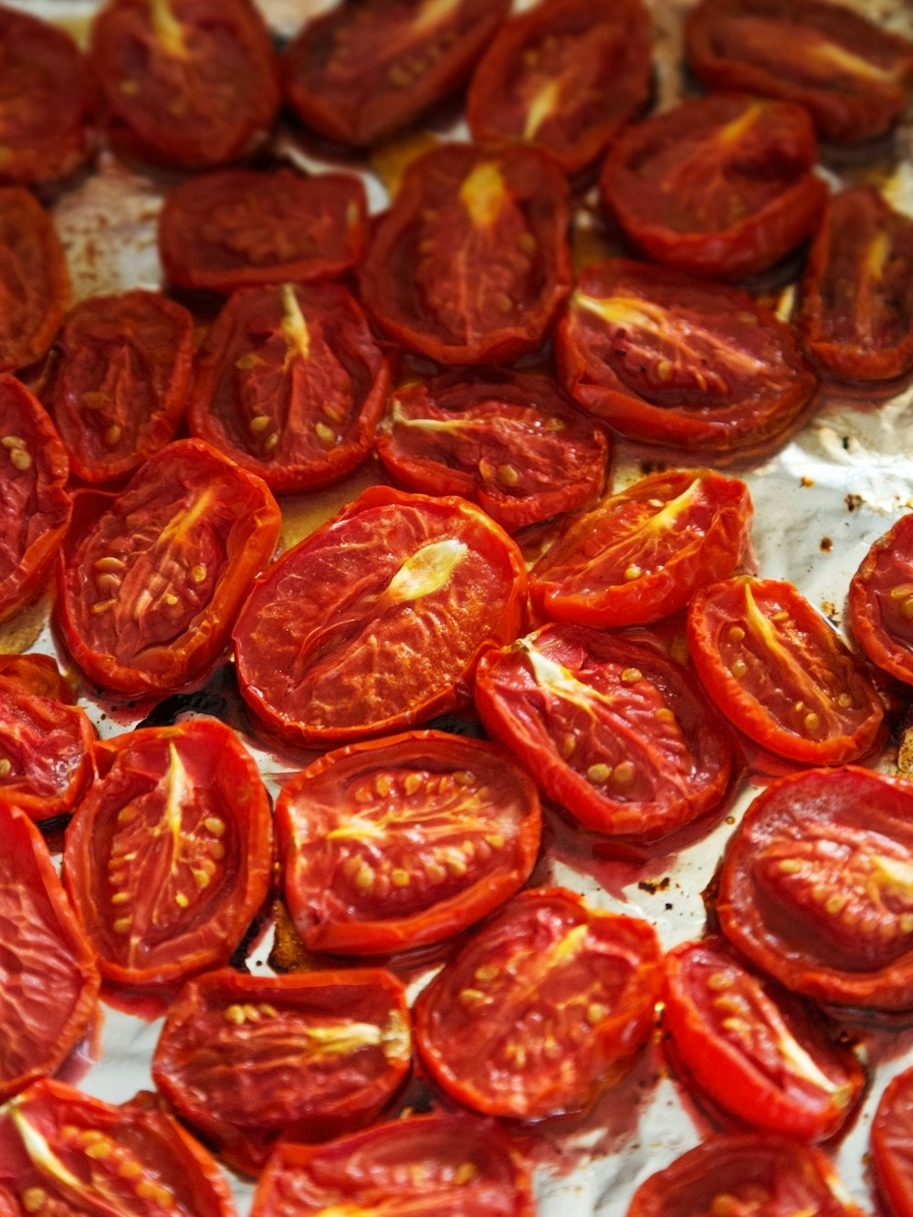 Sun dried tomatoes, halves and diced
