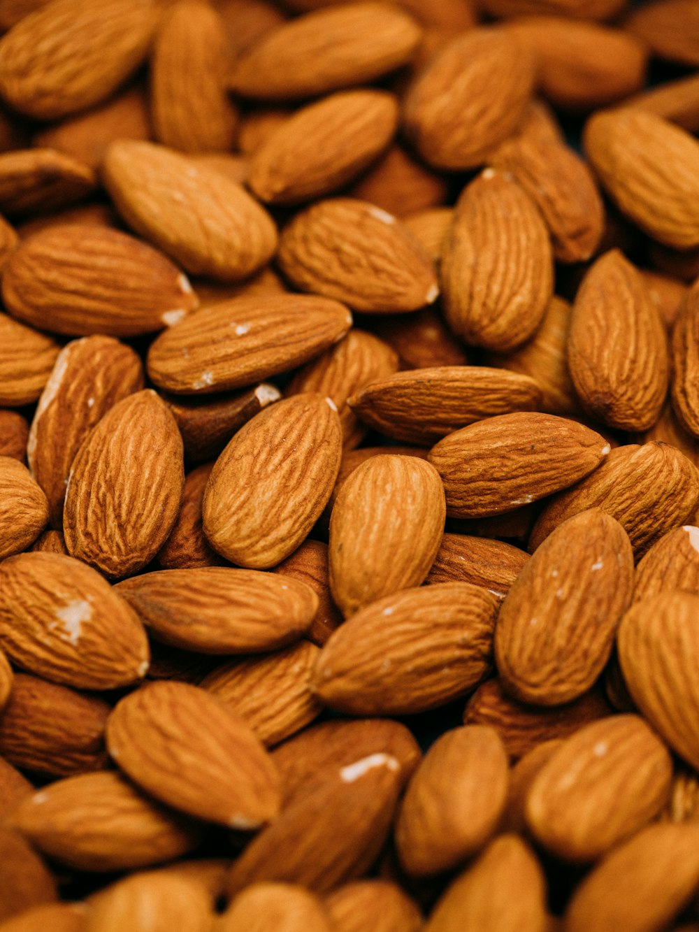 Almonds, pistachios and walnuts in bulk